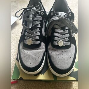 MEN’S BAPE SNEAKERS